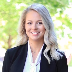 Meet your Posher, Olivia